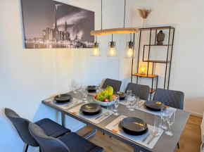 Wohlfühl-Apartment I King-Size-Betten I Massagesessel I Nespresso I WLAN I Parkplatz I City